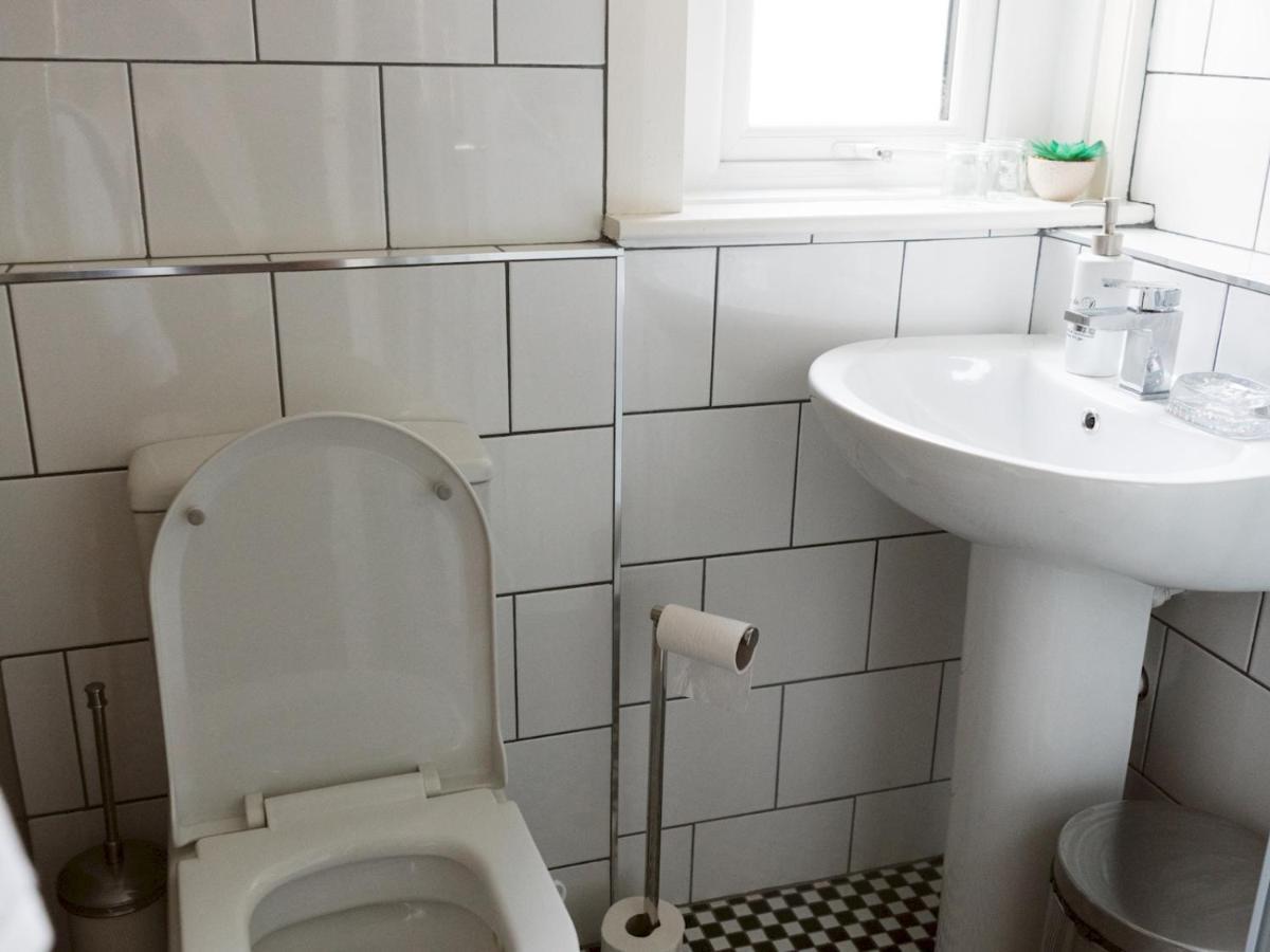 Pass The Keys Cozy Two Bed Flat Near Glasgow Airport & 佩斯利 外观 照片