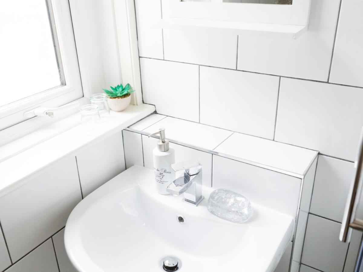 Pass The Keys Cozy Two Bed Flat Near Glasgow Airport & 佩斯利 外观 照片
